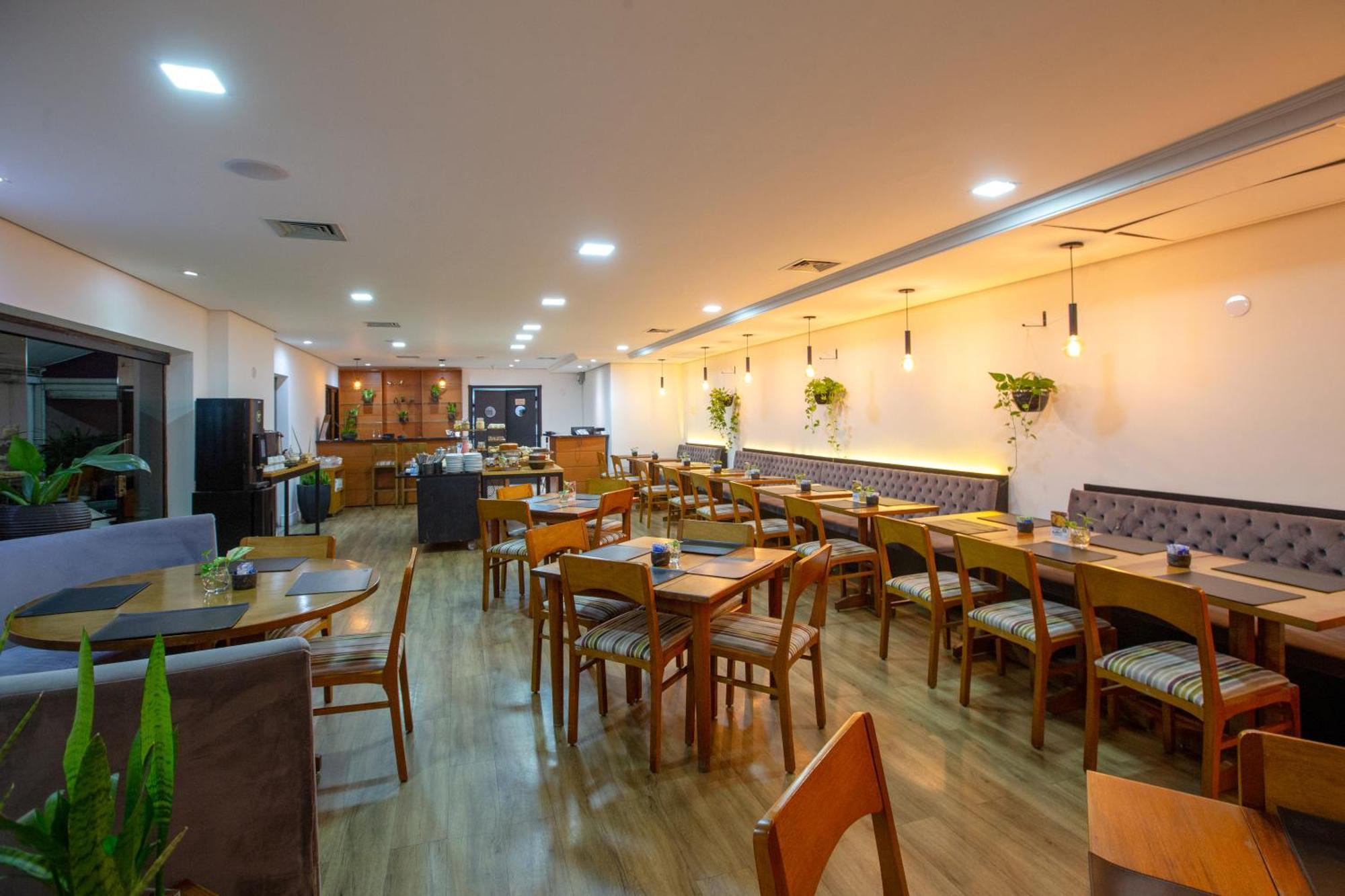 Hampton Park Jardins 酒店
